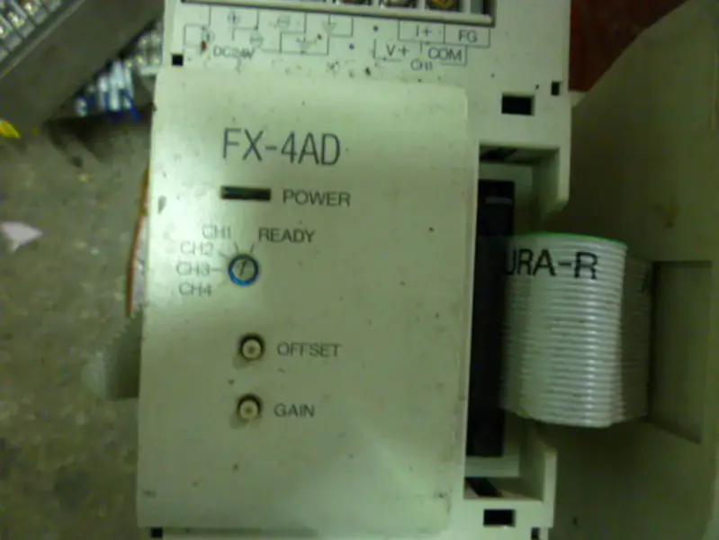 PLC Mitsubishi FX-4AD