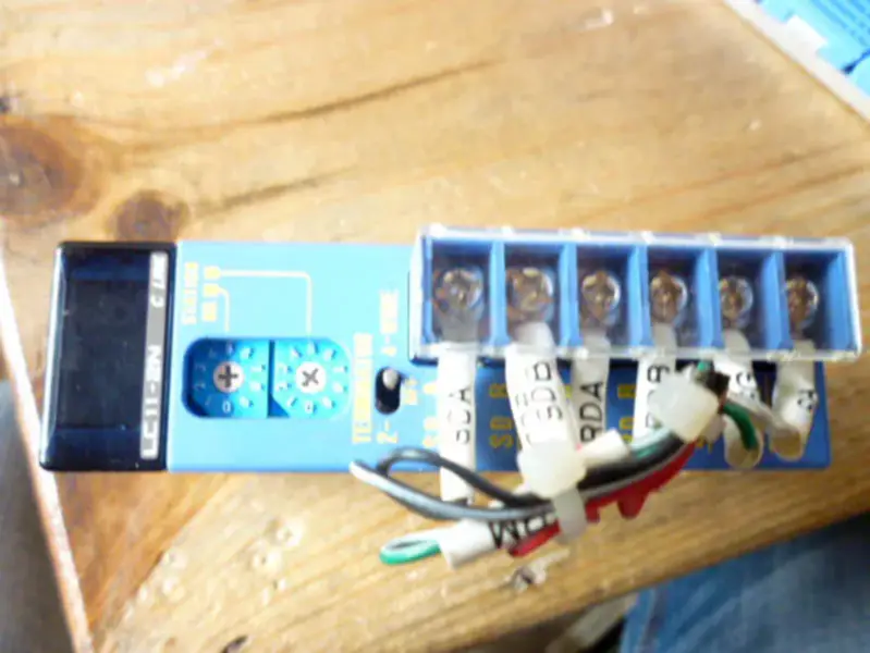 PLC Yokogawa F3LC11-2N