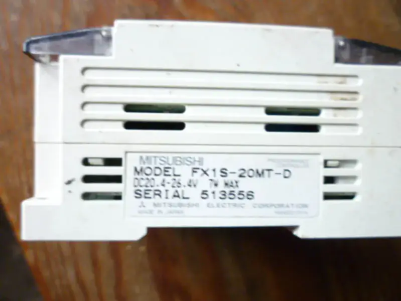 PLC Mitsubishi FX1S-20MT-D