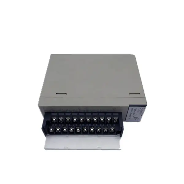 Parte automazione PLC CS1W-OC211 Modulo di uscita Omron 120-240V
