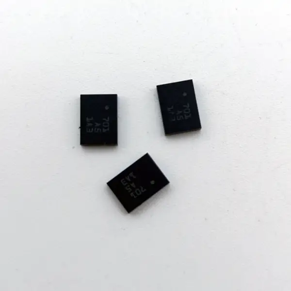 Sensori intelligenti BMF055 BNO055 Sensore di orientamento assoluto Uscita digitale 2,5 V/3,3 V 28 pin LGA T/R