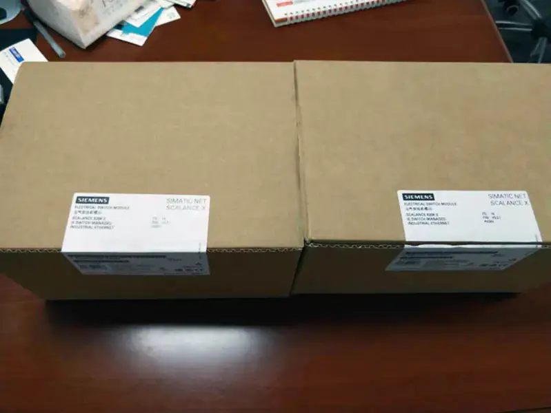 Switch Ethernet gestito Siemens 6GK5204-2BB10-2AA3