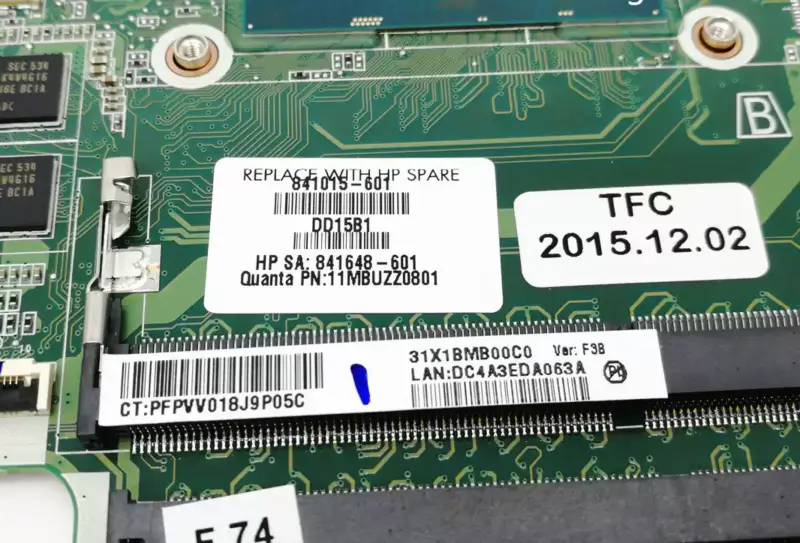 HP 841015-601 841015-001 841015-501 DAX1BMB1AF0 con scheda madre SR2EZ I7-6500U