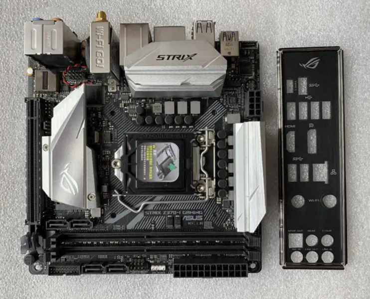 Asus ROG STRIX Z370-I Scheda madre GAMING LGA1151 DDR4