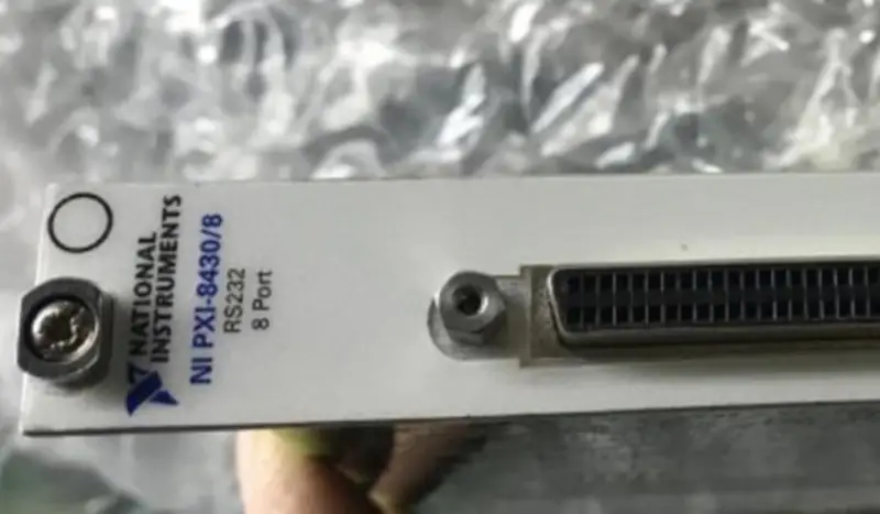 NI PXI-8430 Scheda seriale 2/4/8/16 RS232 per comunicazioni ad alta velocità