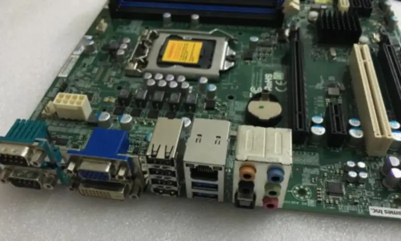 Scheda madre SuperMicro C7B75-0C012 MBD-C7B75-0