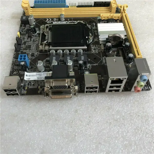 Scheda madre Asus H81I-PLUS