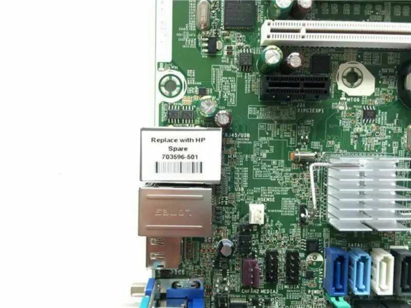 HP 676196-001 Scheda madre SFF Pro 6305 75 DDR3 FM2