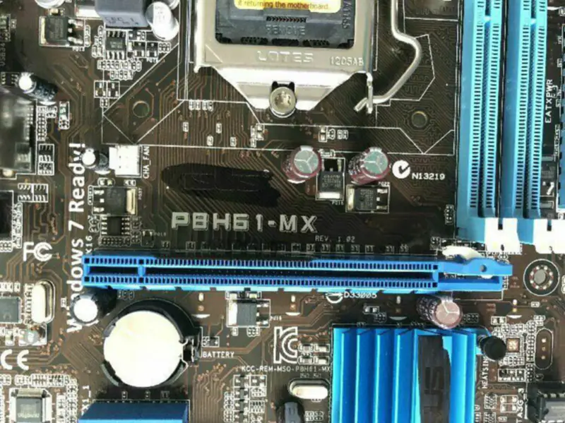 Scheda madre Asus P8H61-MX MicroATX