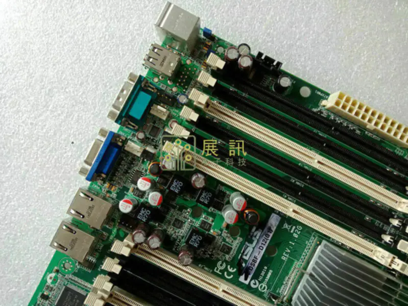 Scheda madre Asus DSBF-D12