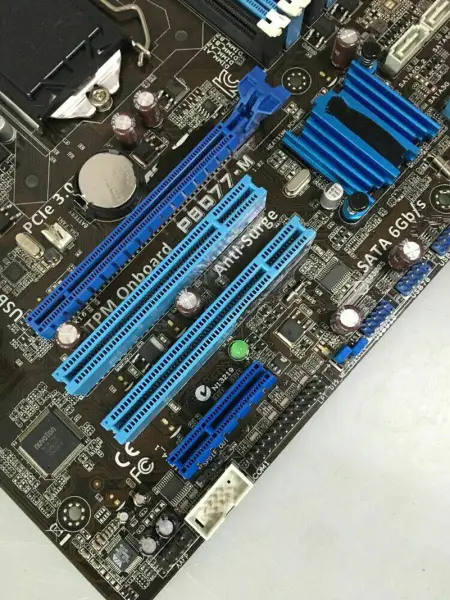 Scheda madre Asus P8Q77-M
