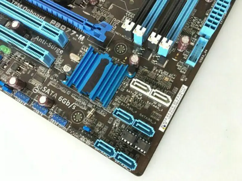 Scheda madre Asus P8Q77-M