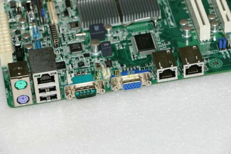 Scheda madre Asus KCMR-D12