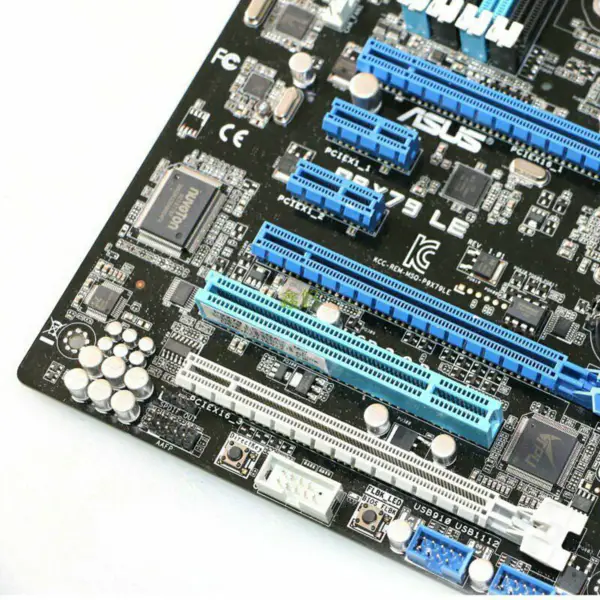Scheda madre Asus P9X79LE