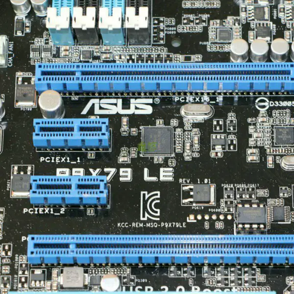 Scheda madre Asus P9X79LE