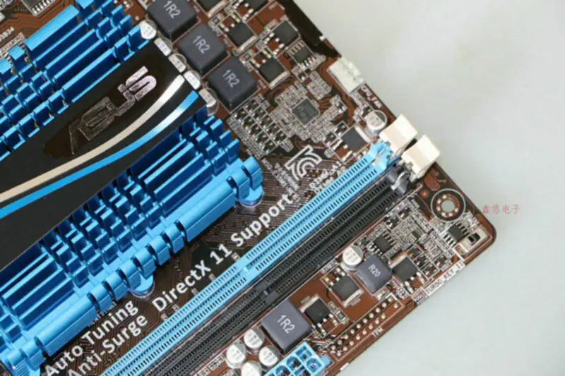 Scheda madre Asus E35M1-M