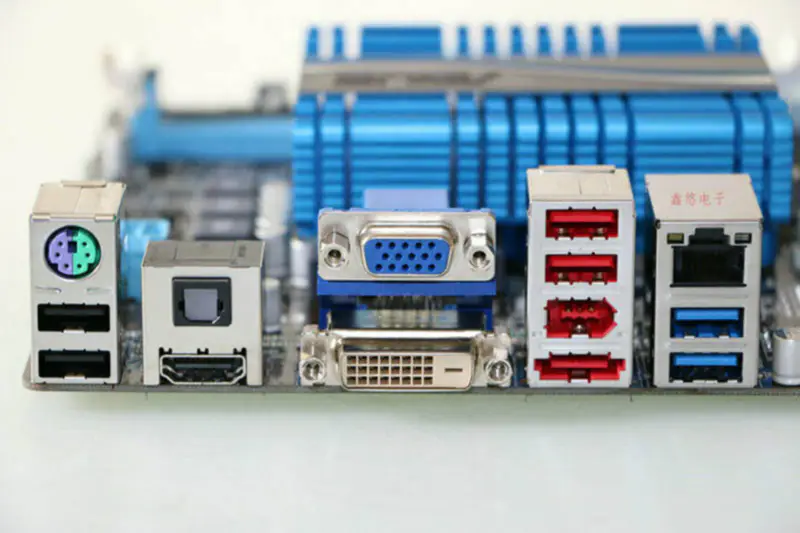 Scheda madre Asus E35M1-M