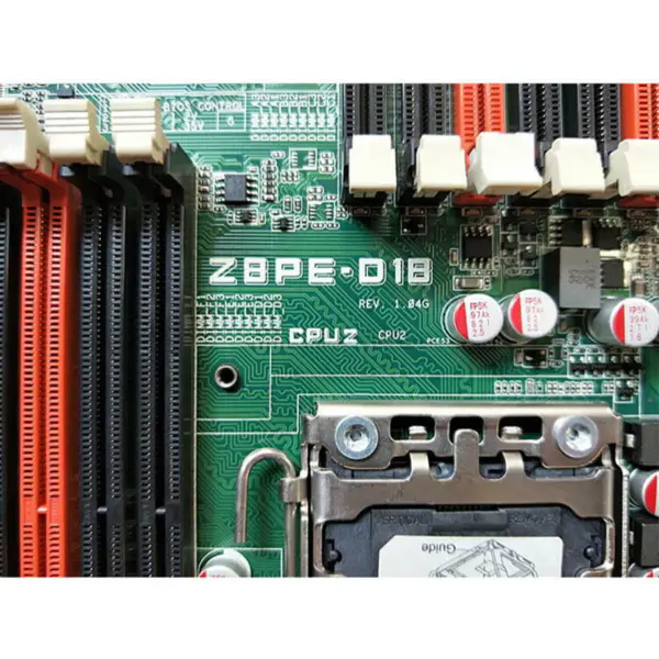 Scheda madre Asus Z8PE-D18