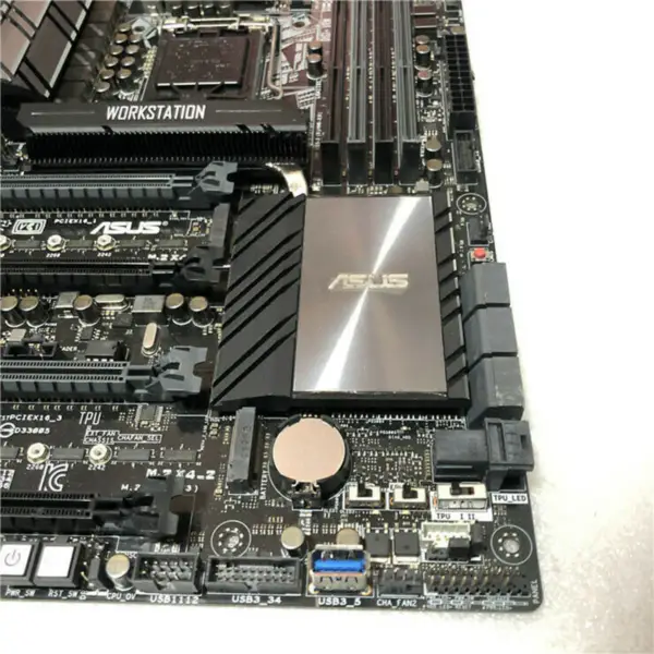 Scheda madre Asus Z170-WS