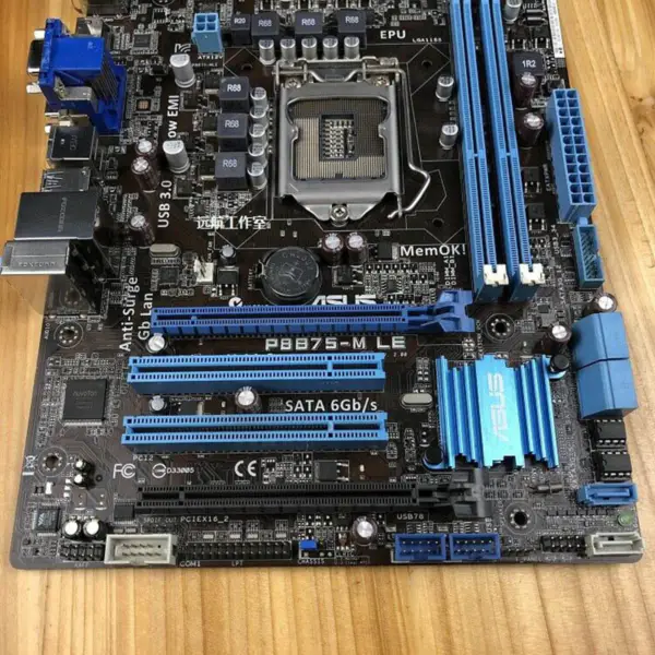 Scheda madre Asus P8B75-MLE