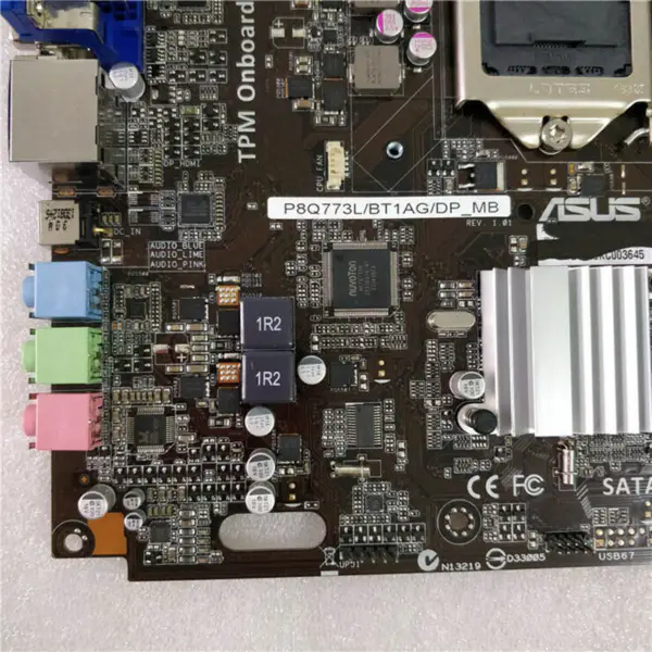 Scheda madre Asus P8Q773L/BT1AG/DP_MB