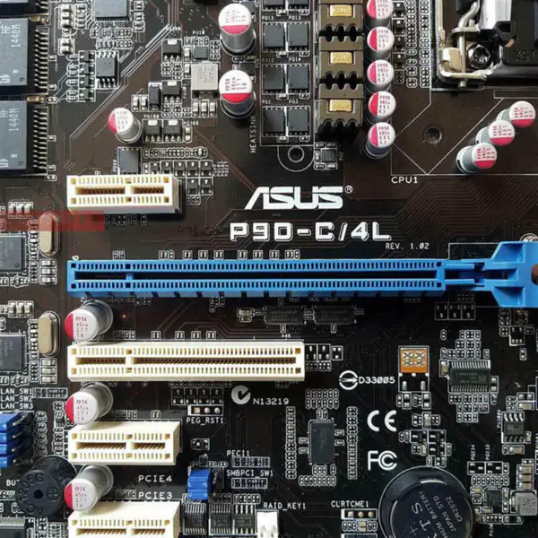 Scheda madre Asus P9D-C/4L