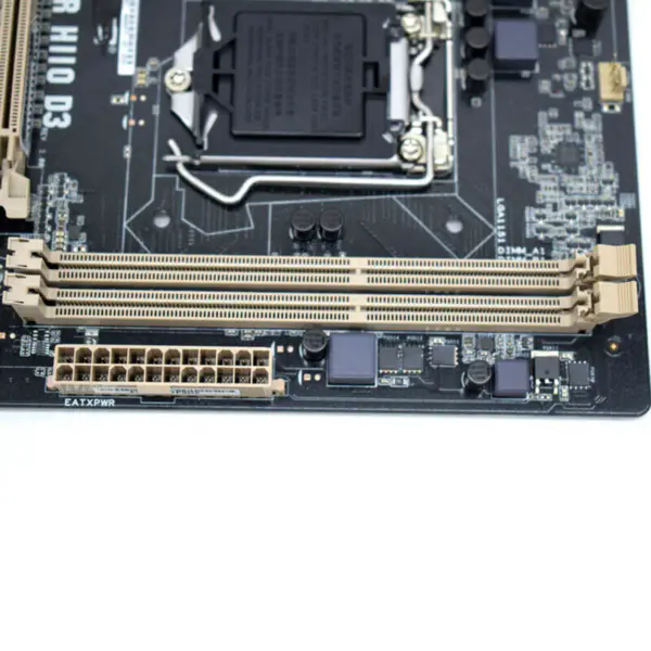 Scheda madre Asus TROOPERH110D3