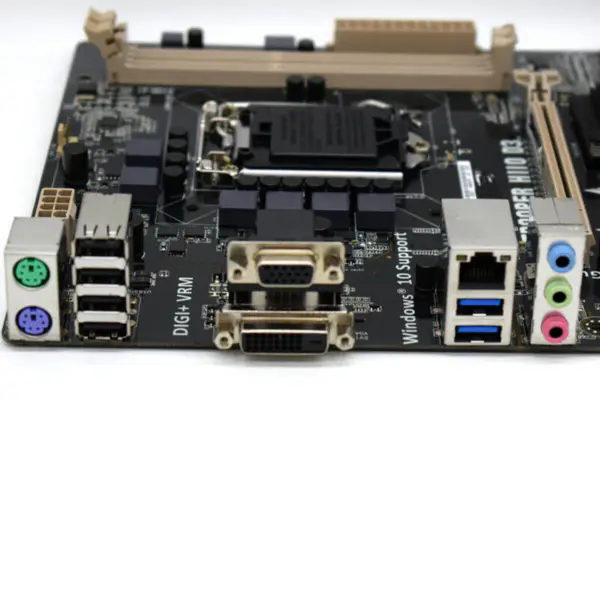 Scheda madre Asus TROOPERH110D3