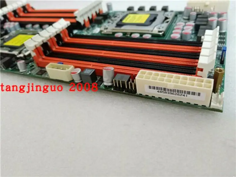 Scheda madre Asus Z8NH-D12