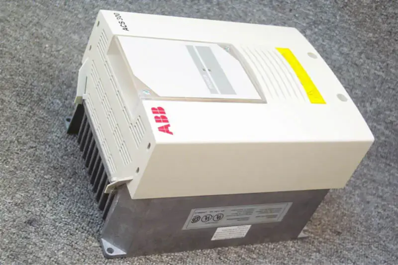 ABB ACS 300,ACS301-2P7-3 Inverter NUOVO NON IN SCATOLA ACS301-2P7-3