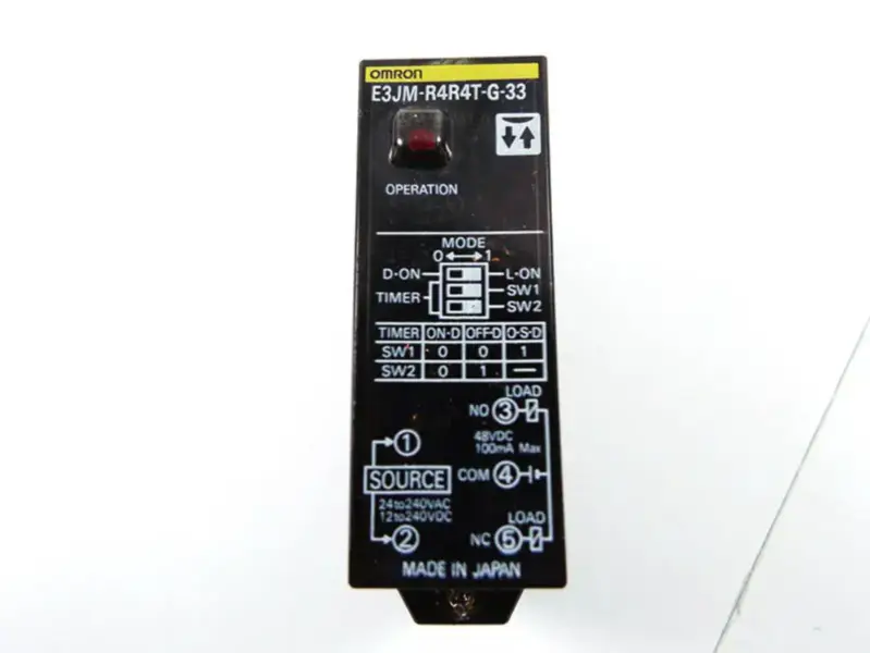 Sensore fotoelettrico OMRON E3JM-R4R4T-G-33