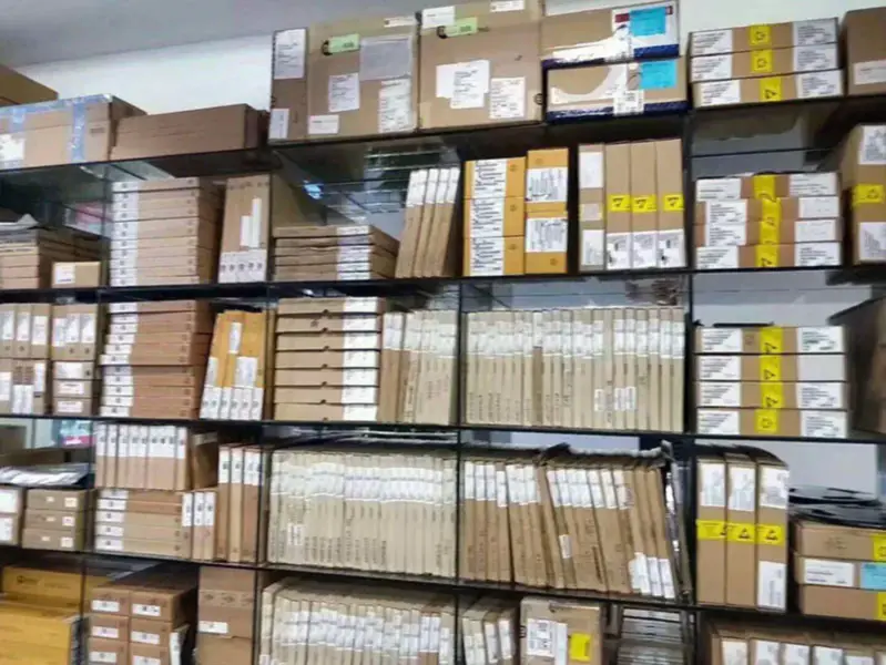 Mitsubishi Electric CM1800DY-34S