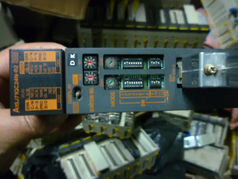 PLC Mitsubishi A1SJ71QC24N-R2
