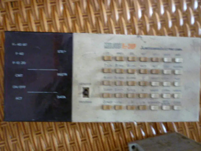 PLC Mitsubishi F2-20P-E