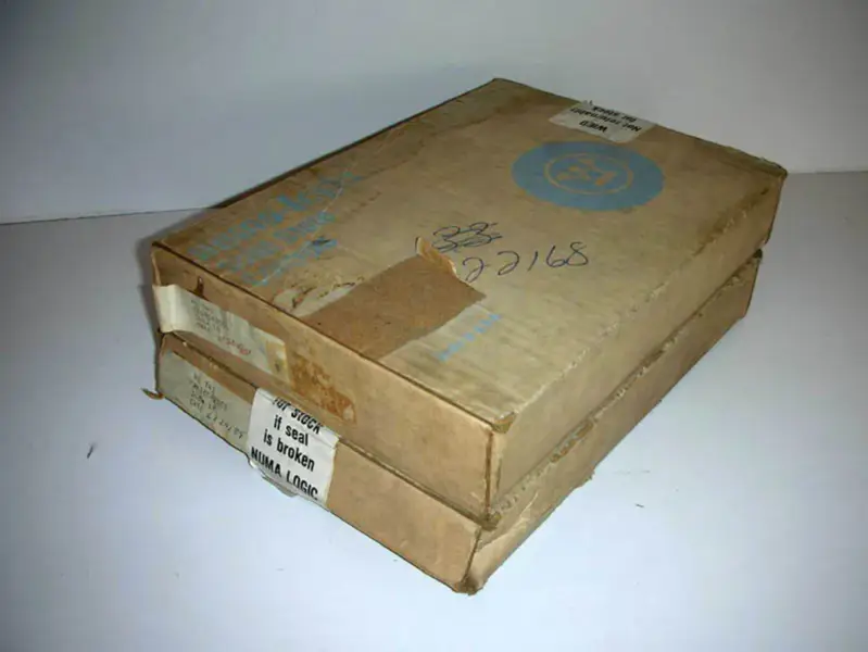 Ingresso registro a 16 bit Westinghouse Modello NL-743