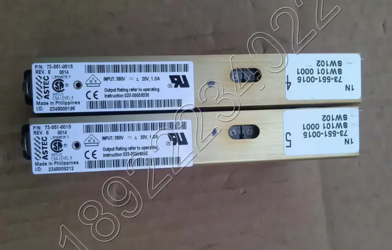 Alimentatore ASTEC 73-551-0015 20V 1,0A