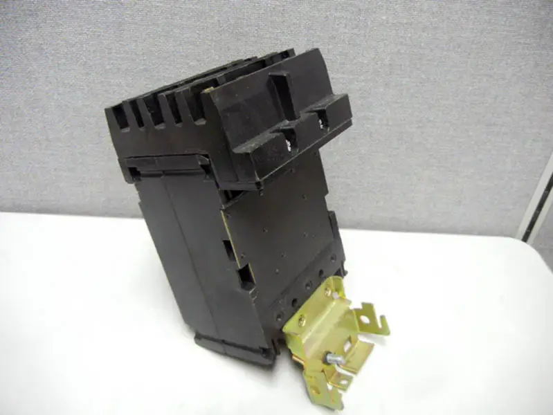 QUADRATO D FA34050