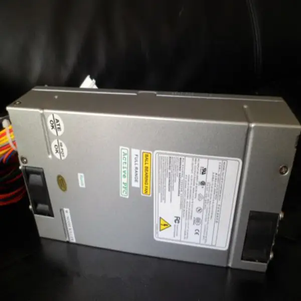Alimentatore switching FSP AT -5V 1U P8P9 nominale 300W di picco 450W FSP300-601U SPI3001UH