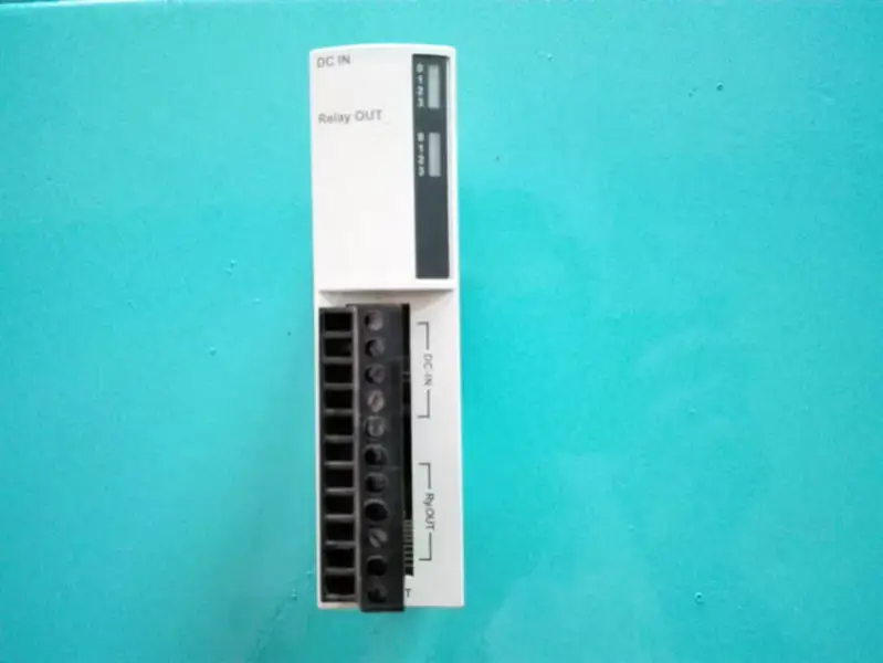 Modulo Schneider TM2DMM8DRT