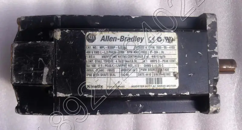 ALLEN-BRADLEY Motore MPL-B330P-SJ22AA
