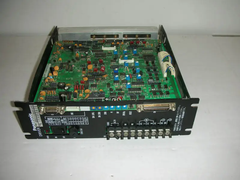 SERVO DRIVER PANASONIC/AC/ADKB100BPFACE