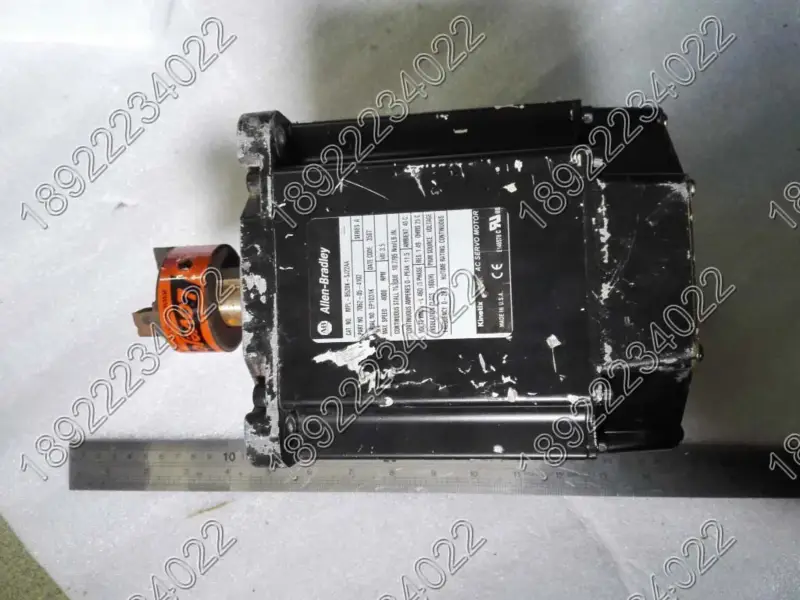 ALLEN-BRADLEY Motore MPL-B520K-SJ22AA