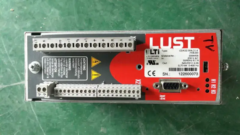 LUSTRO CDA32.004 C1.4 H08 B0