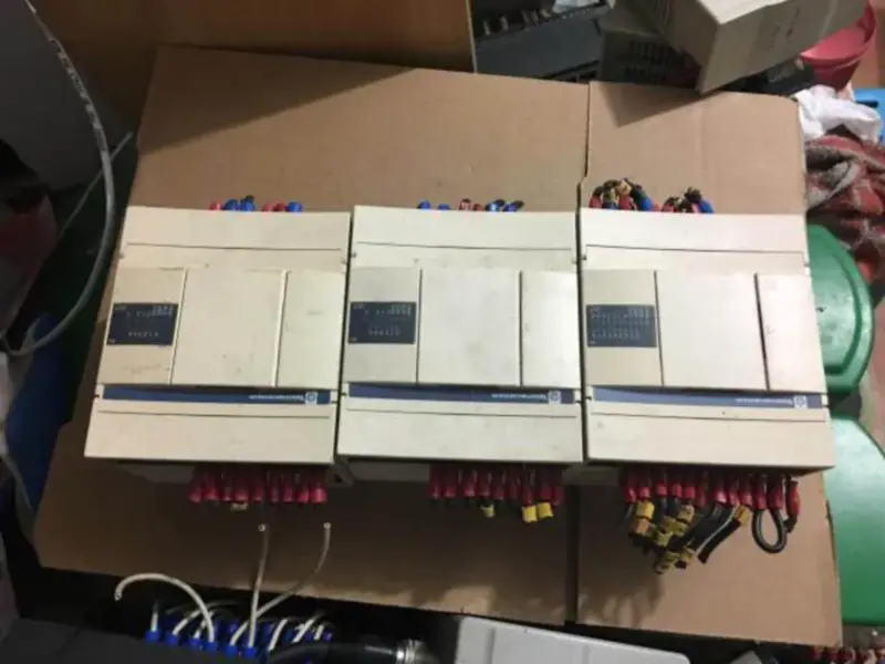 Schneider TWDLCAA10DRF PLC TWIDO
