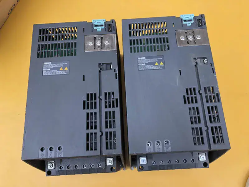 6SL3224-0BE25-5UA0 8 Siemens 5,5/7,5KW