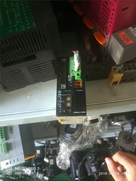 PLC OMRON CPM2C-S100C-DRT
