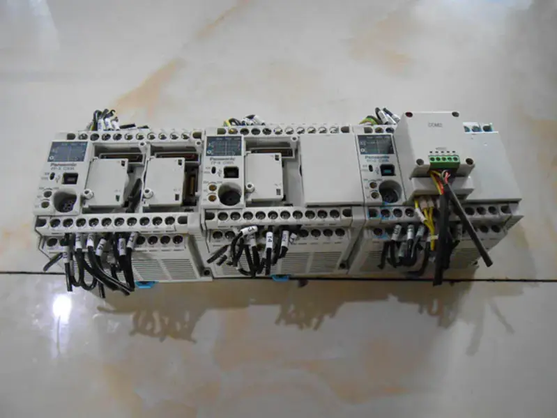 PLC Panasonic AFPX-C30R