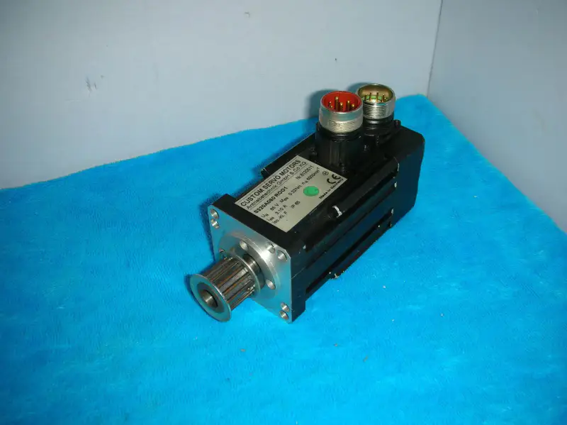 SERVOMOTORI PERSONALIZZATI S320A060R001
