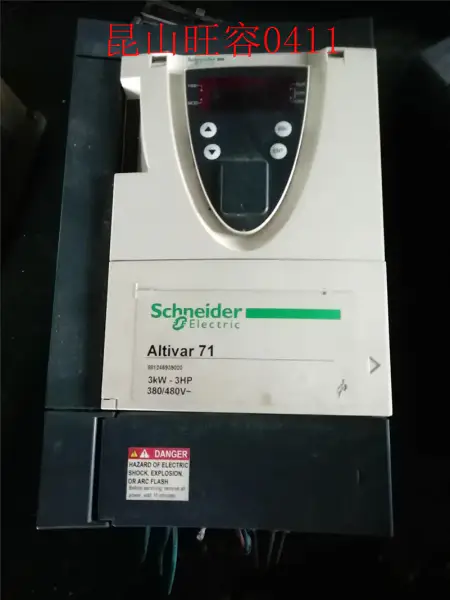 Schneider serie ATV71 ATV71HU30N4Z 3KW 380V 8