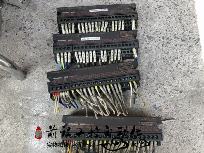 AJ65SBTB1-32T PLC Mitsubishi AJ65SBTB1-32D